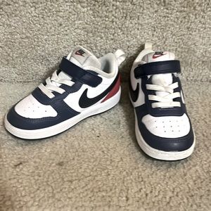 Toddler Boy Nikes, size 8C. Good condition